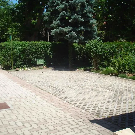 House And Apts. In Balaton 35519 Siófok